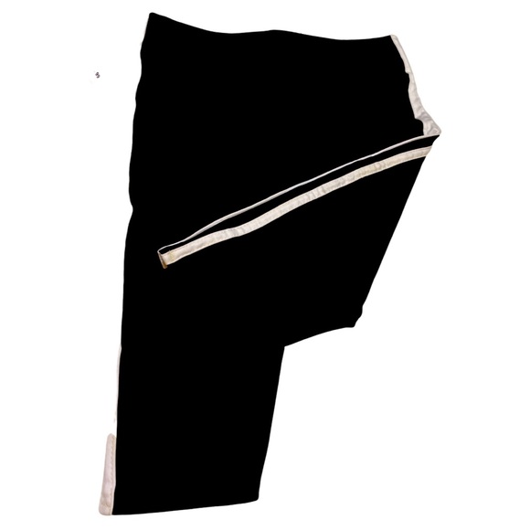 Biking Short - Picture 1 of 4